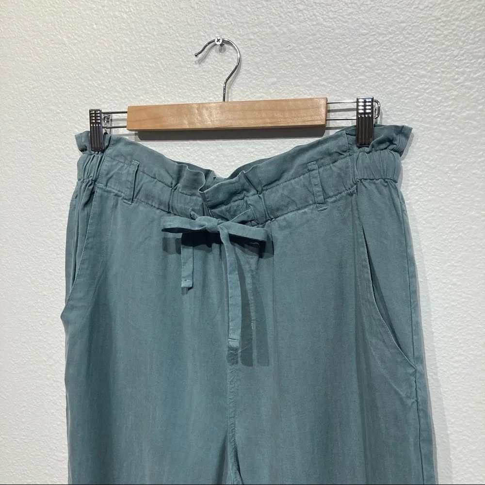 Cloth & Stone cropped wide leg pants with paper bag waist